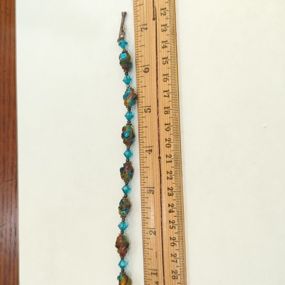 Beautiful turquoise colored bead and crystal bracelet - Picture 4 of 4